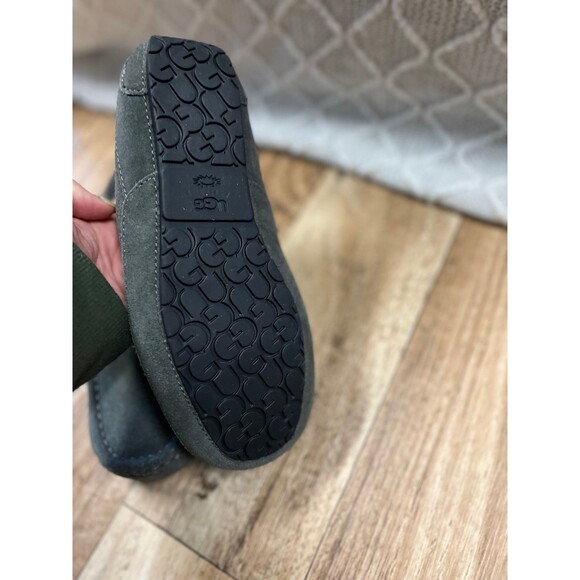 UGG Women's / Kids Ansley Suede Moccasin Slippers 4 /36 - Picture 3 of 4